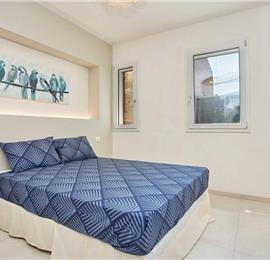 3 bedroom seaside apartments in Sicily, sleeps 6